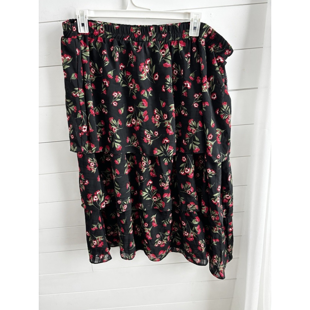 NWT Draper James Women's Black Floral Skirt Size 2XL 0318